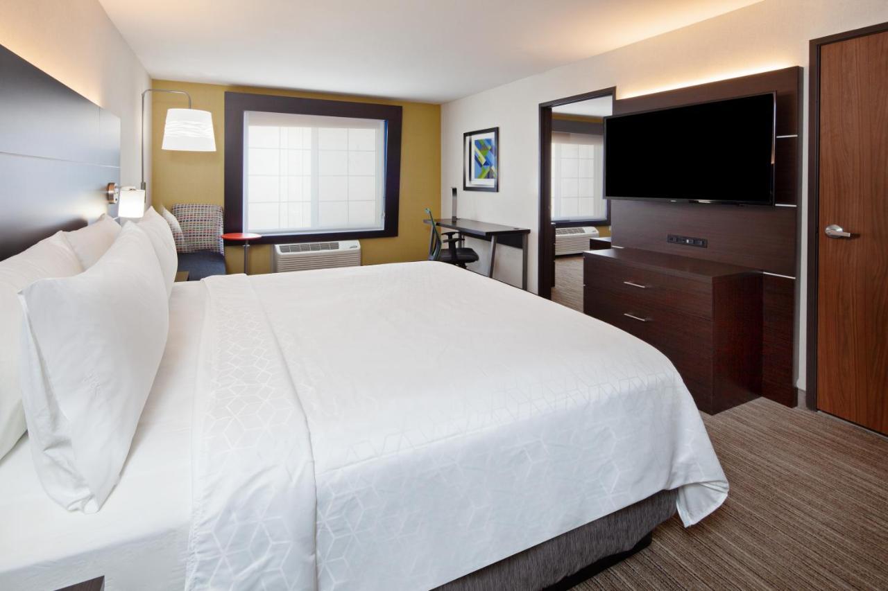 Holiday Inn Express & Suites Oakland - Airport By Ihg Exteriör bild