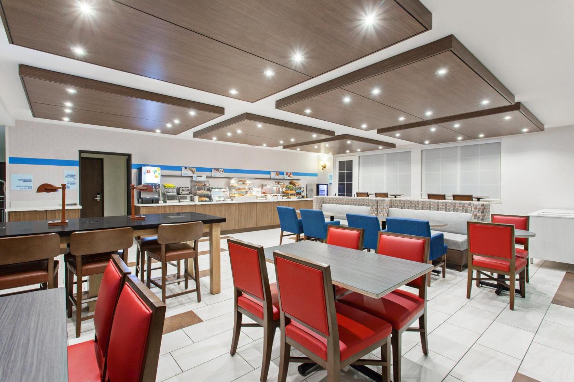 Holiday Inn Express & Suites Oakland - Airport By Ihg Exteriör bild